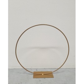 FRAME RING OP VOET 50CM GOUD