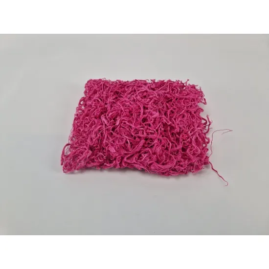 Moerbeischors shredded fuchsia +/-150gr